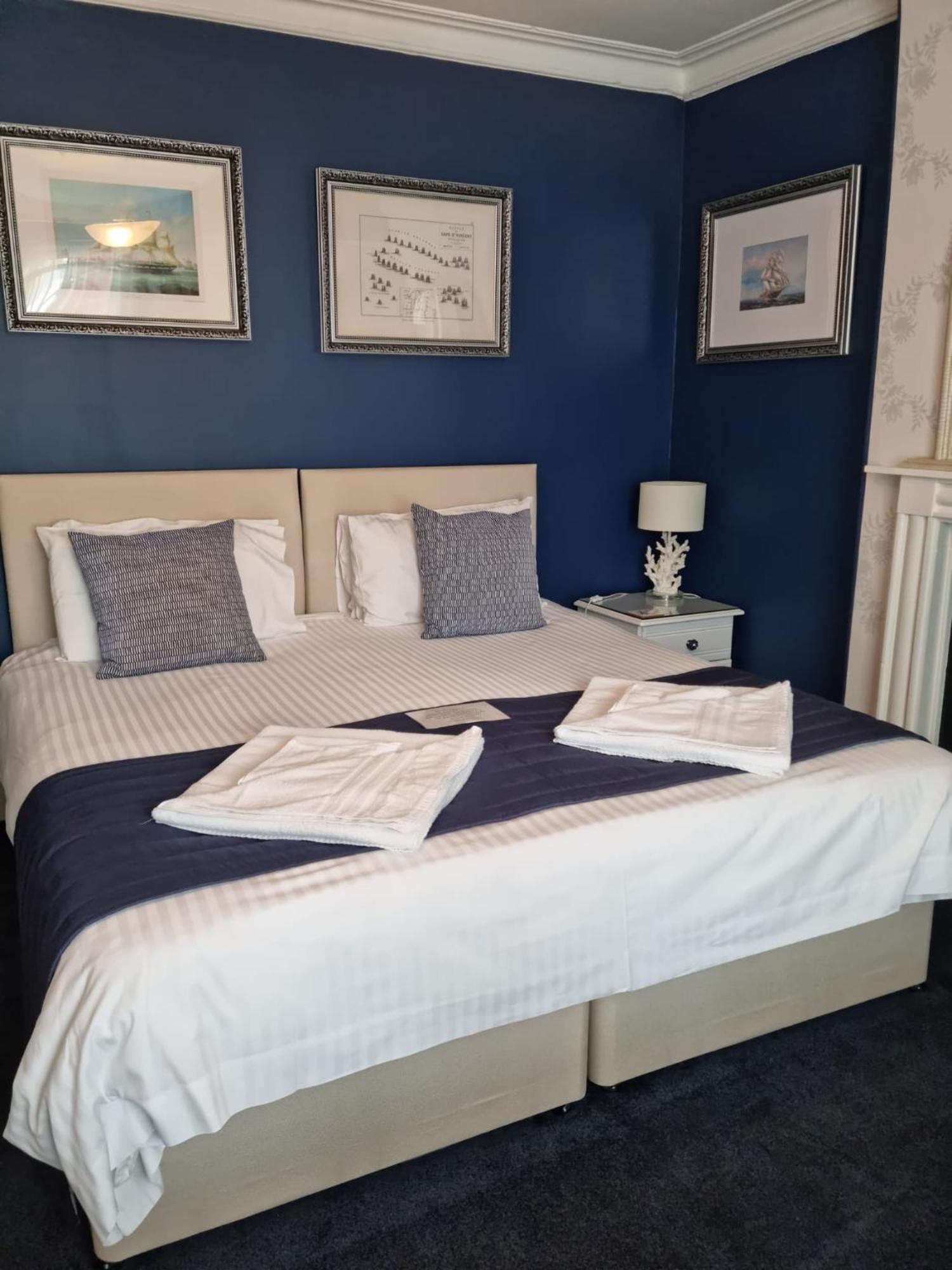St Vincent Guest House Линтън Екстериор снимка