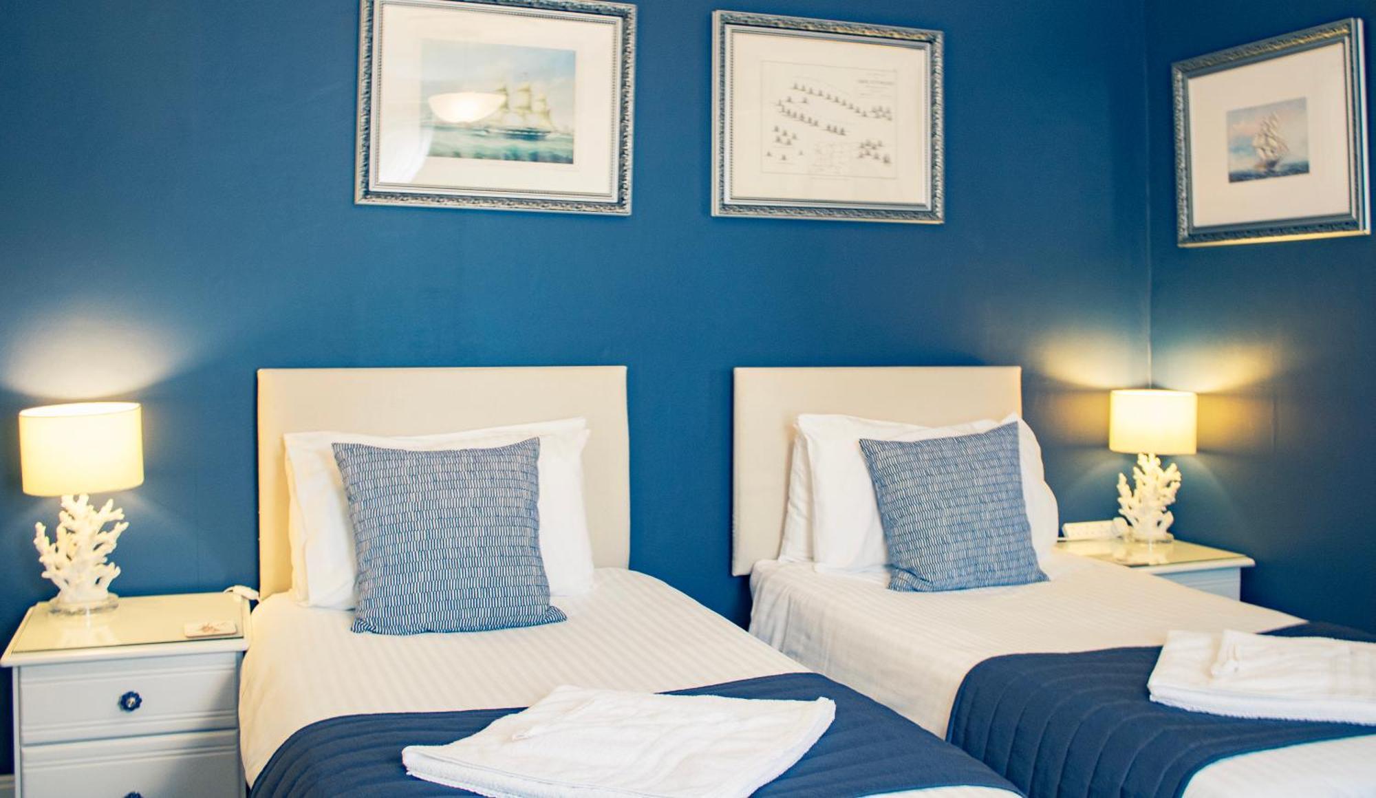 St Vincent Guest House Линтън Екстериор снимка