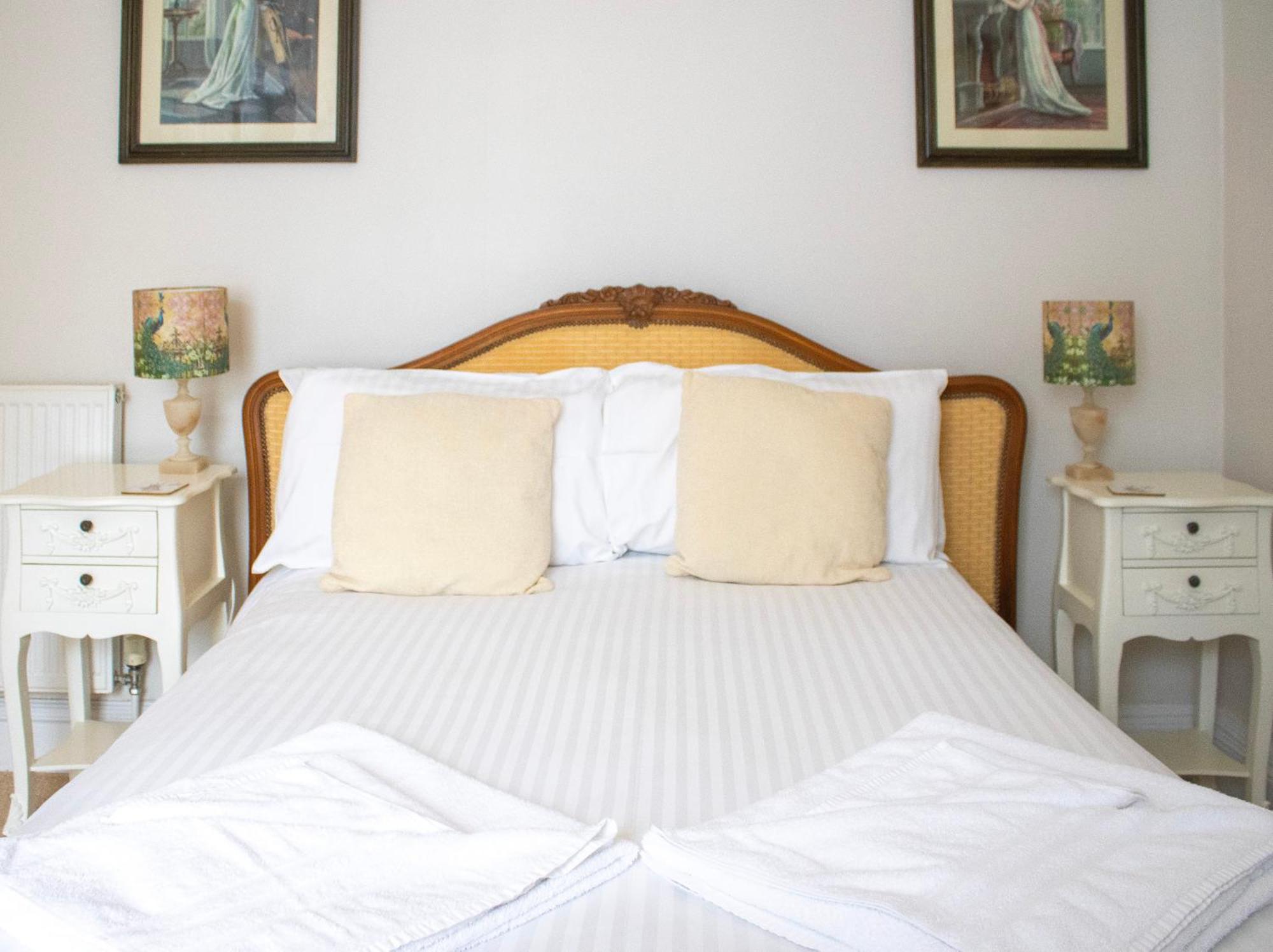 St Vincent Guest House Линтън Екстериор снимка