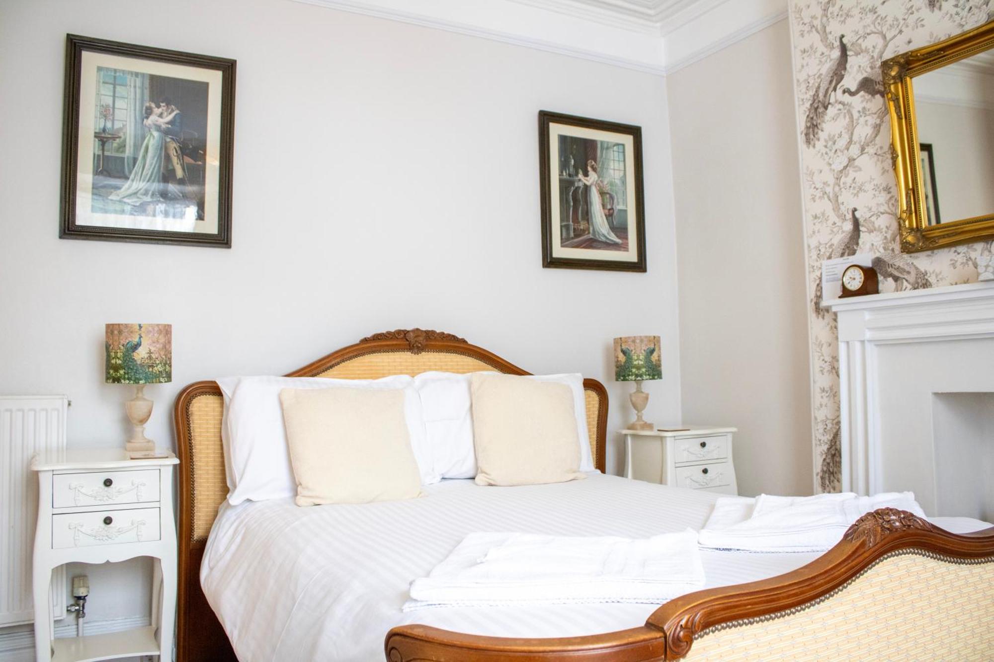 St Vincent Guest House Линтън Екстериор снимка