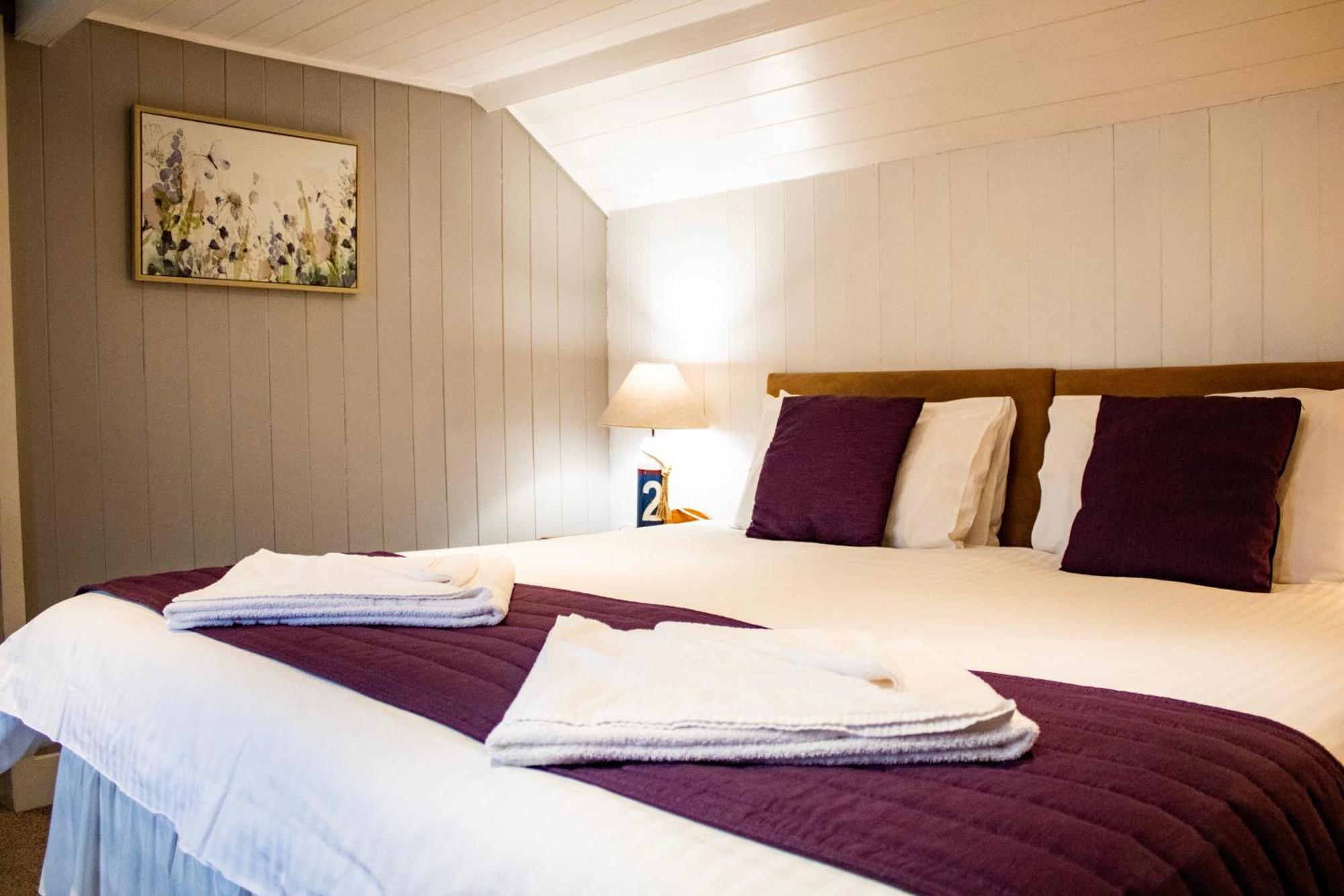 St Vincent Guest House Линтън Екстериор снимка