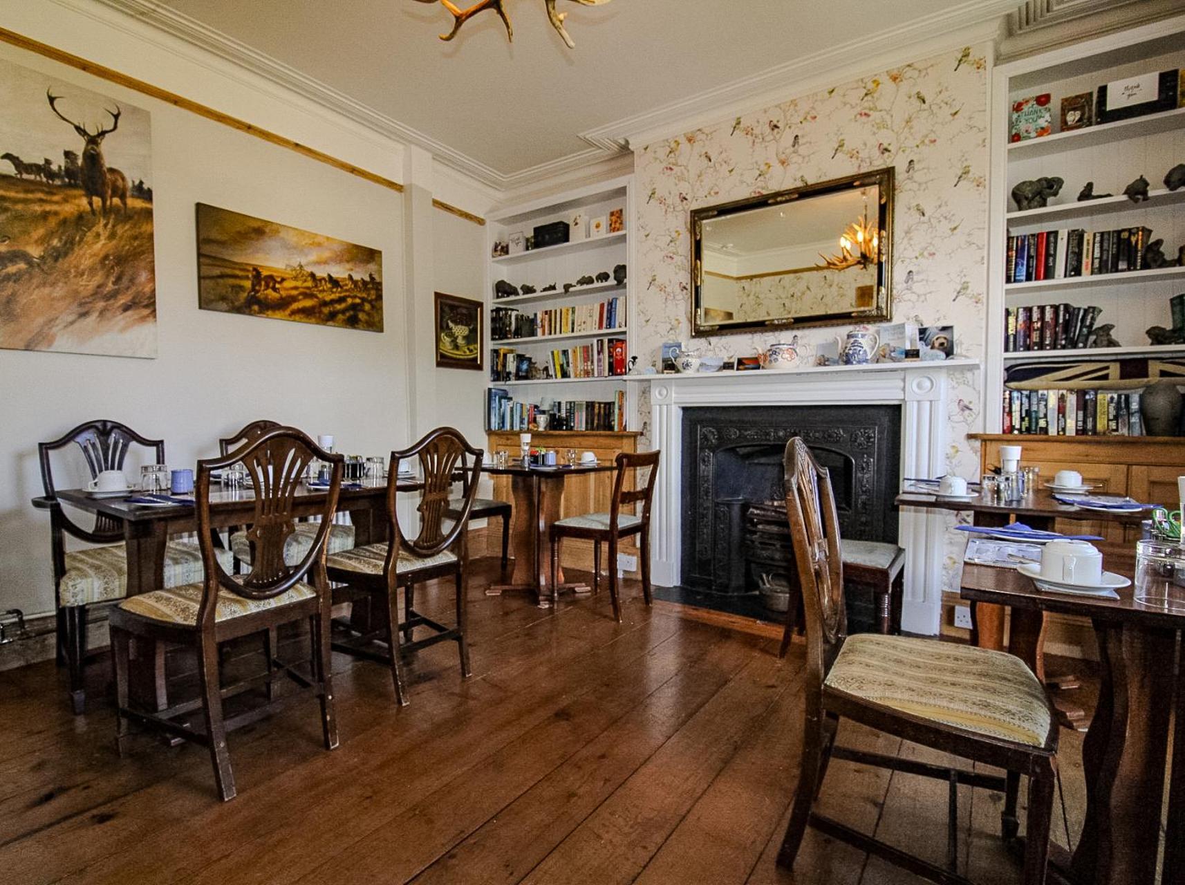 St Vincent Guest House Линтън Екстериор снимка